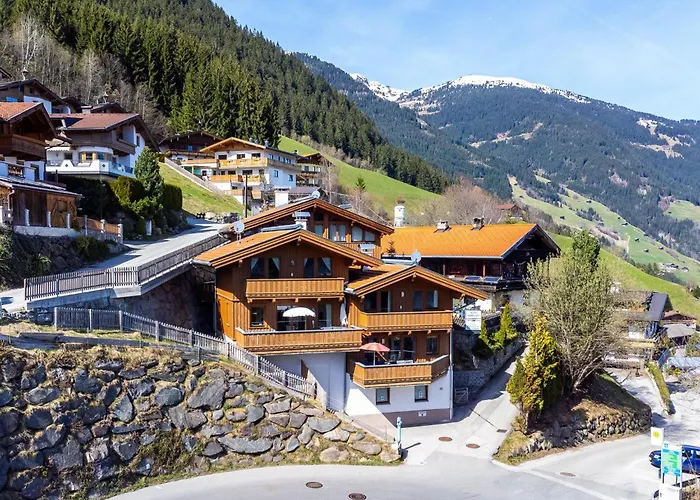 Dubbel Dik Hout Chalet Hippach