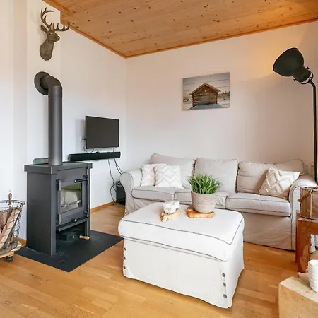 Chalet Dubbel Dik Hout