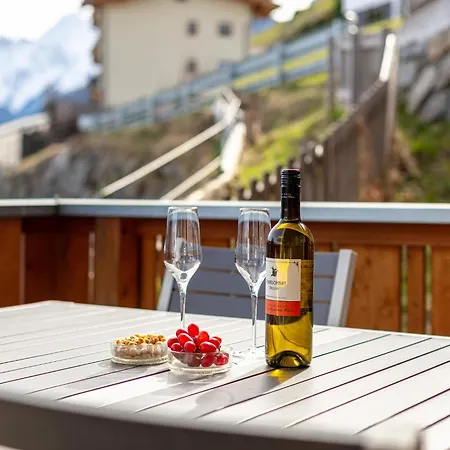 Chalet Dubbel Dik Hout