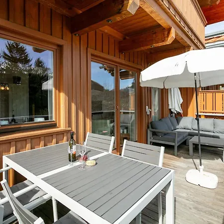 Chalet Dubbel Dik Hout *